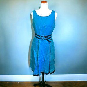 Talbots Pure Irish Linen Blue Dress with Black Trim and Striped Belt Size 10